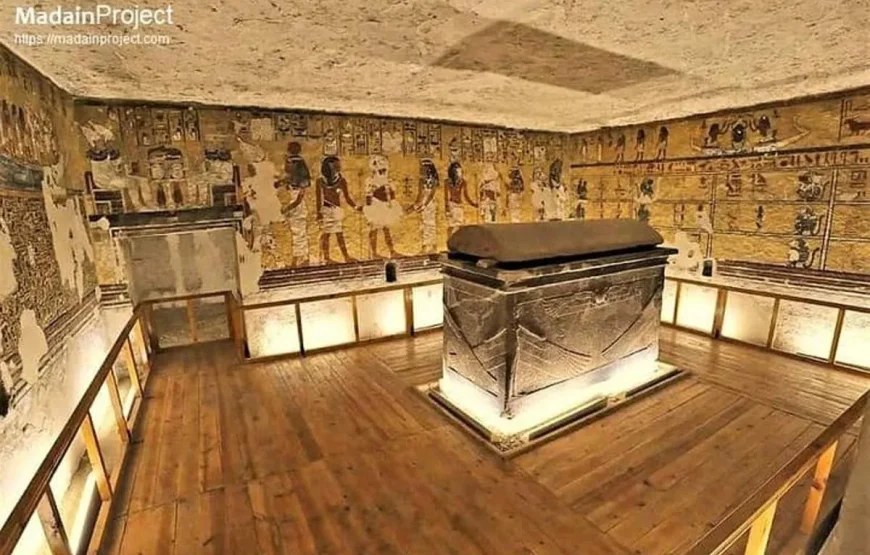 Luxor Day Tour: Valley of Kings & Queens & Hatchepsut Temples