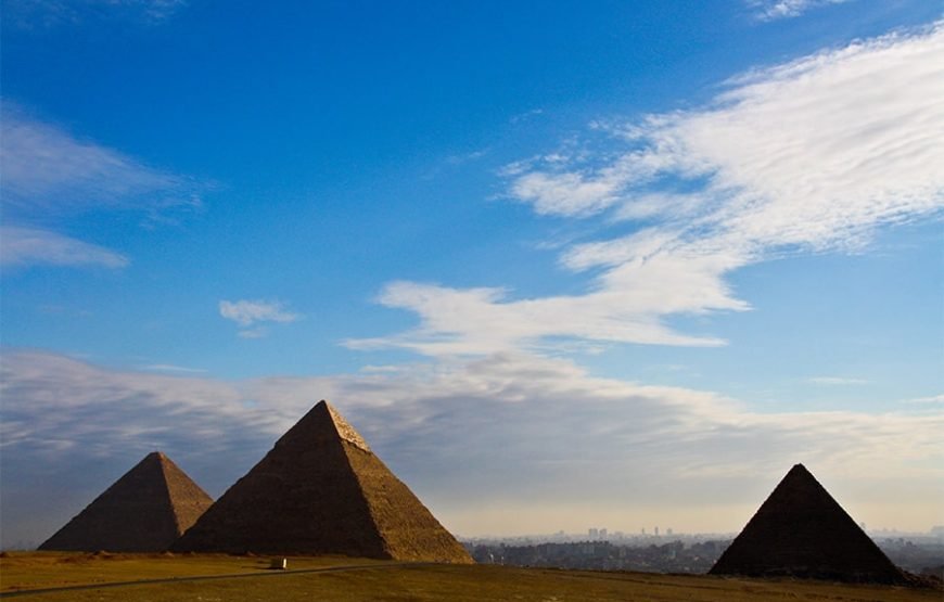 Petra to the Pyramids & Nile Yacht Cruise in a Luxury Tour