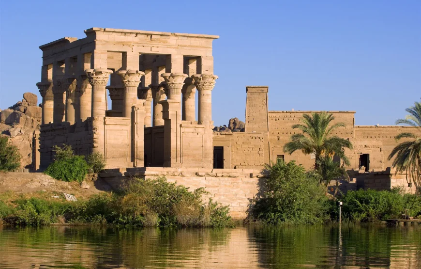 Discover Philae Temple with Expert Egyptologist in a Luxury Tour