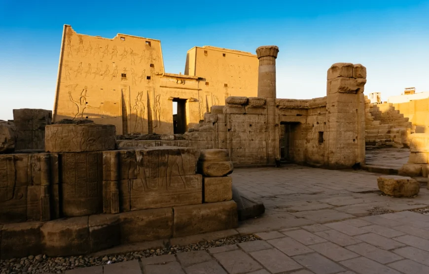 Pharaohs and Pyramids Tour Package