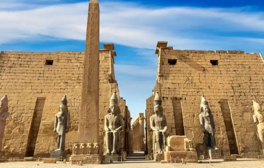Half-Day Luxor Sightseeing Tour of Karnak &Luxor temples with Egyptologist