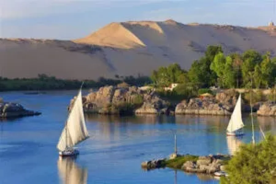 Nile Felucca or Motorboat Lunch Cruise in Aswan – Scenic 1.5-Hour Tour on the Nile